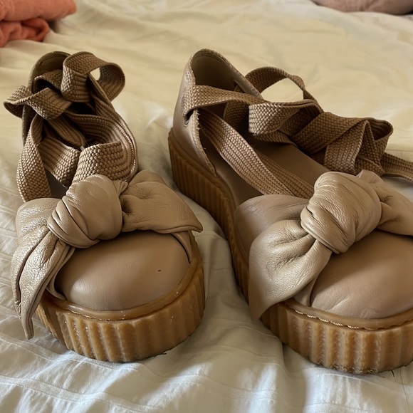 Fenty x Puma shoes size 7 - Picture 2 of 10